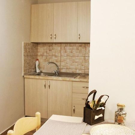 New Bazaar Arben'S Apartment Тирана Екстер'єр фото